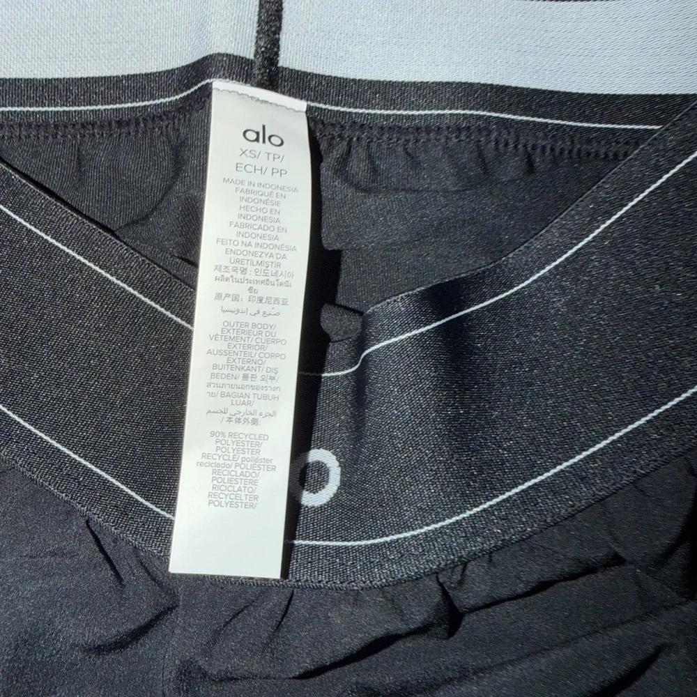 ALO Yoga Black Athletic Skort with Logo Waistband